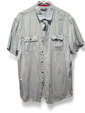 Men's Light Blue Short-Sleeve Casual Button-Down Shirt